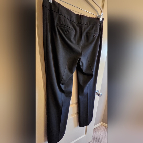ANN TAYLOR LOFT Julie Trousers in Black. Women's Size 8. 🖤 - Picture 8 of 9